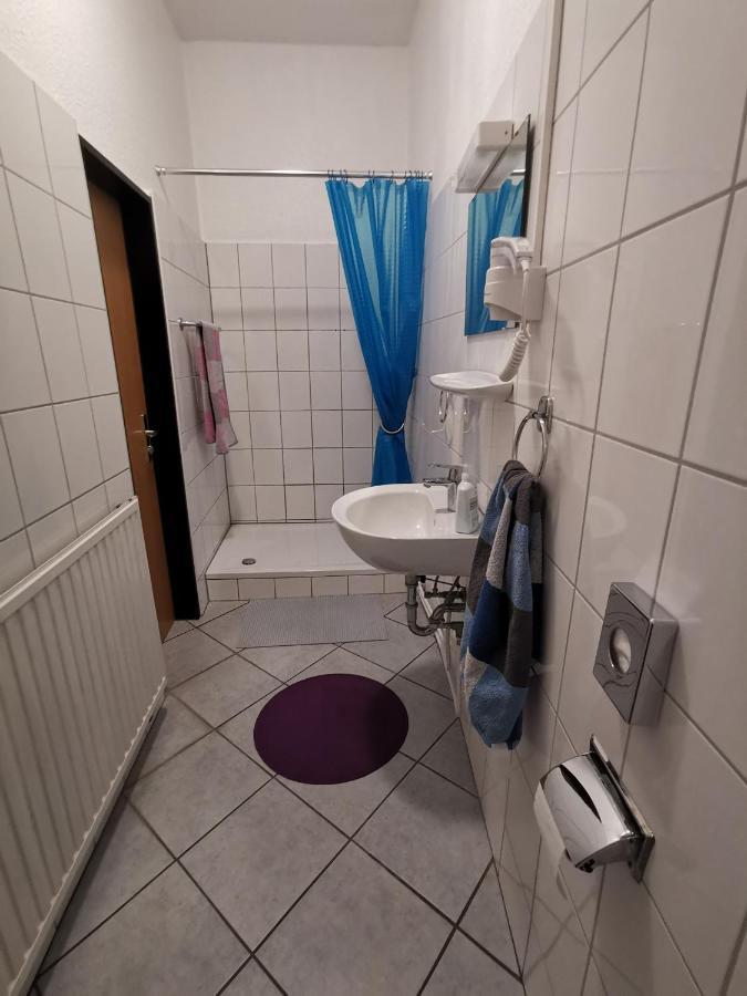 Hattersheim am Main Hotel-Pension Zum Hirsch מראה חיצוני תמונה