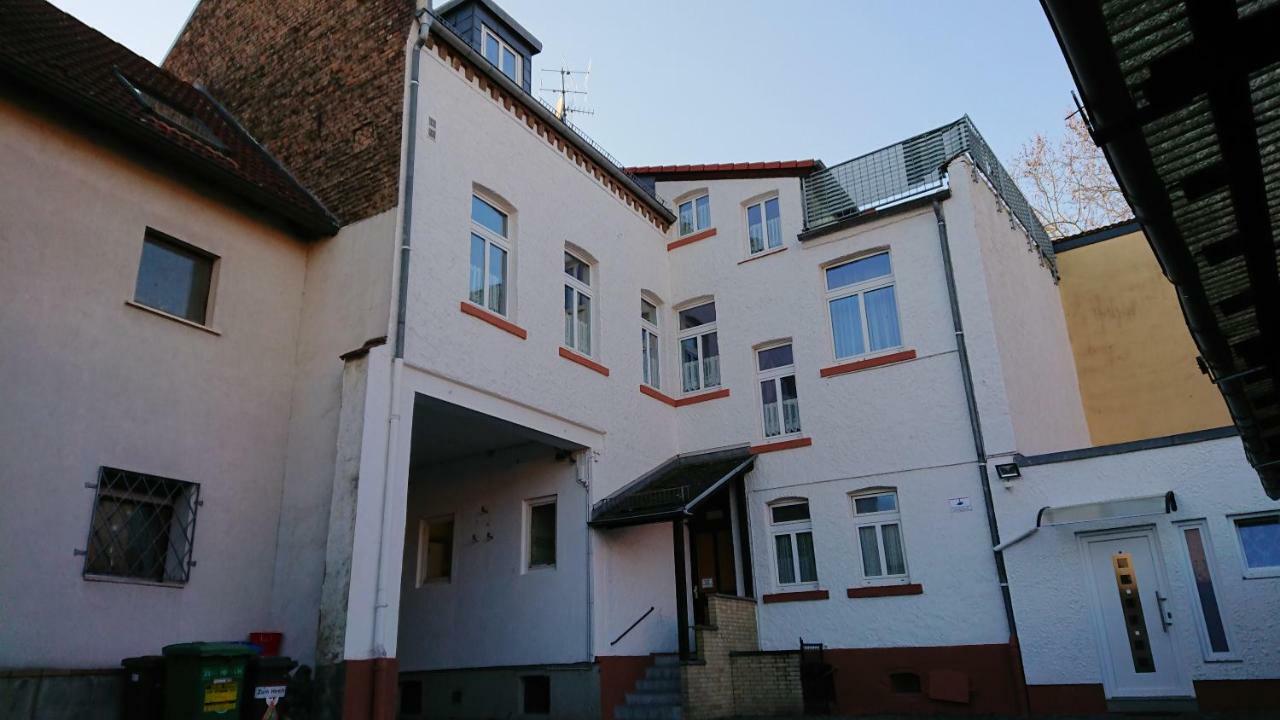 Hattersheim am Main Hotel-Pension Zum Hirsch מראה חיצוני תמונה